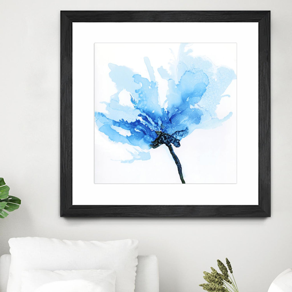 Blue Poppy II by Wendy Kroeker on GIANT ART - white floral