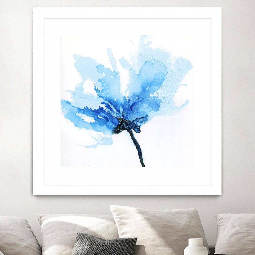 Blue Poppy II by Wendy Kroeker on GIANT ART - white floral