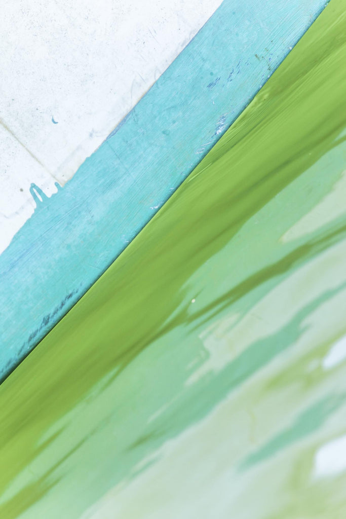 Où le bleu rencontre le vert par Melissa McClain sur GIANT ART - vert abstrait