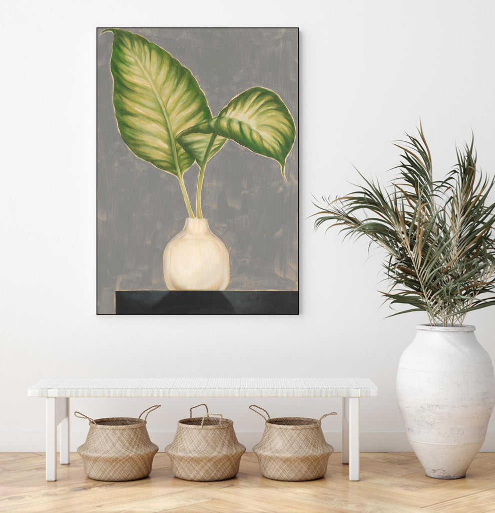 Fronde dans un vase IV par Jennifer Goldberger sur GIANT ART - plante botanique beige