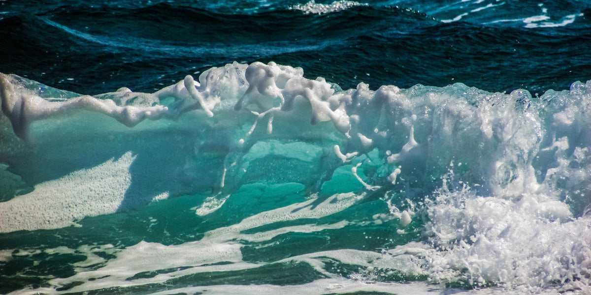 Broken waves - Art Print by Pexels | GIANT ART