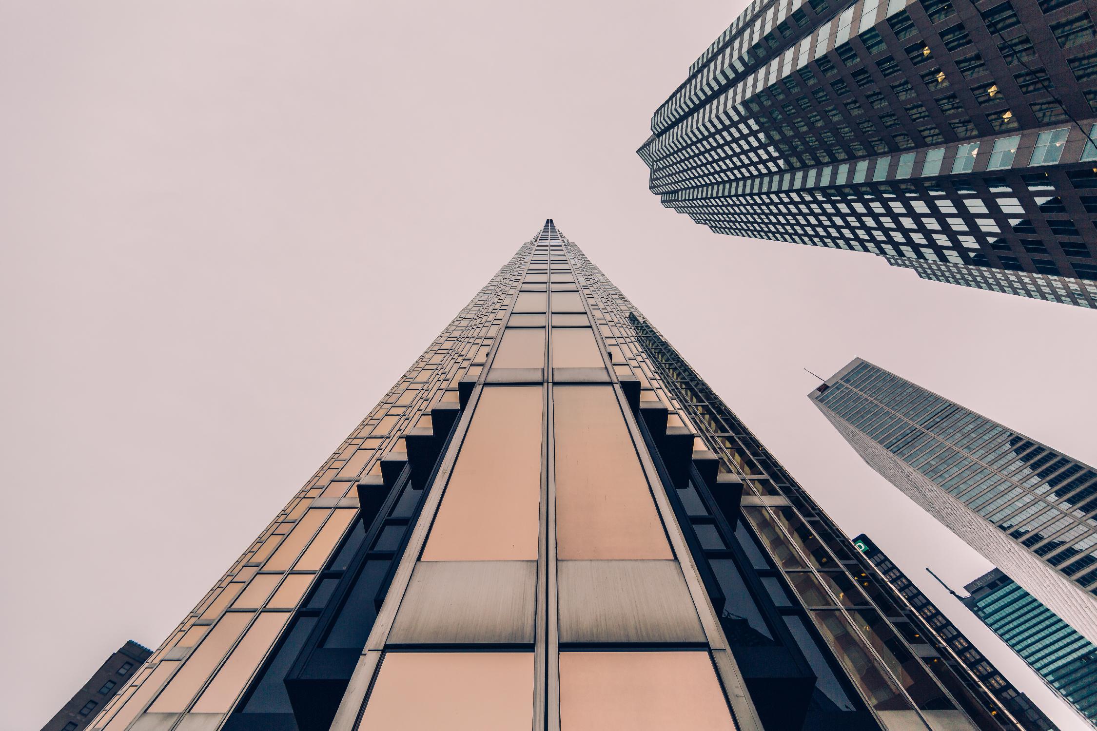 Skyline view par Pexels sur GIANT ART - scène de ville noire