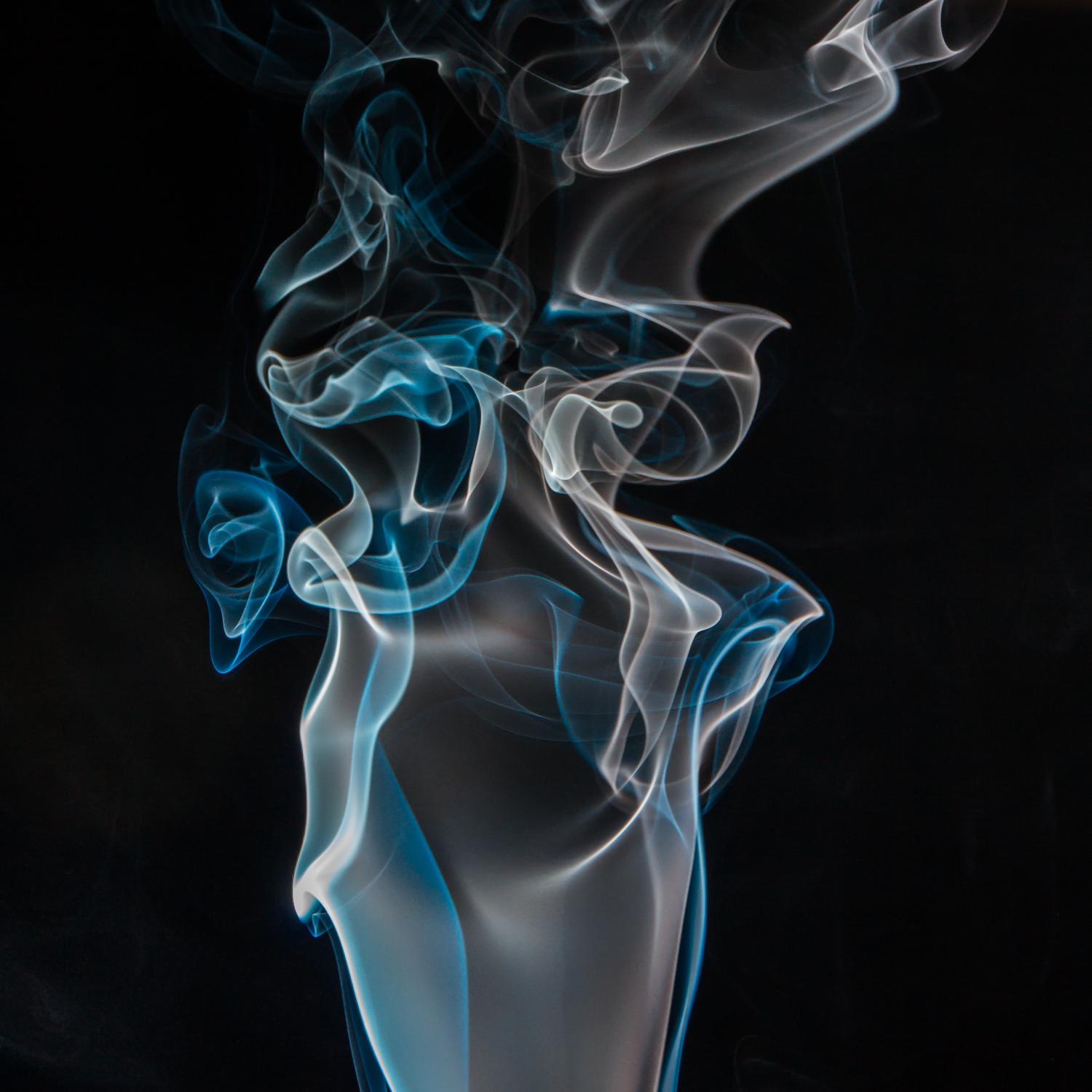 Blue smoke par Pexels sur GIANT ART - art photo bleu